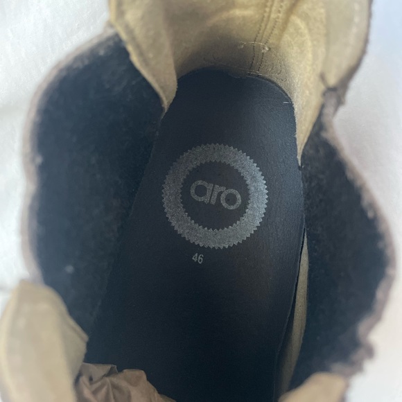 Men’s suede slip-on aro shoe - Picture 11 of 13